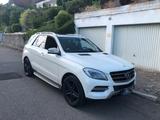 Mercedes-Benz ML 350 BlueTEC 4MATIC - - Mercedes-Benz ML 350 von privat