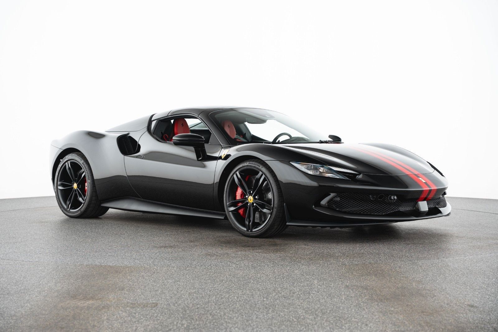 Ferrari 296 GTS imagem 3