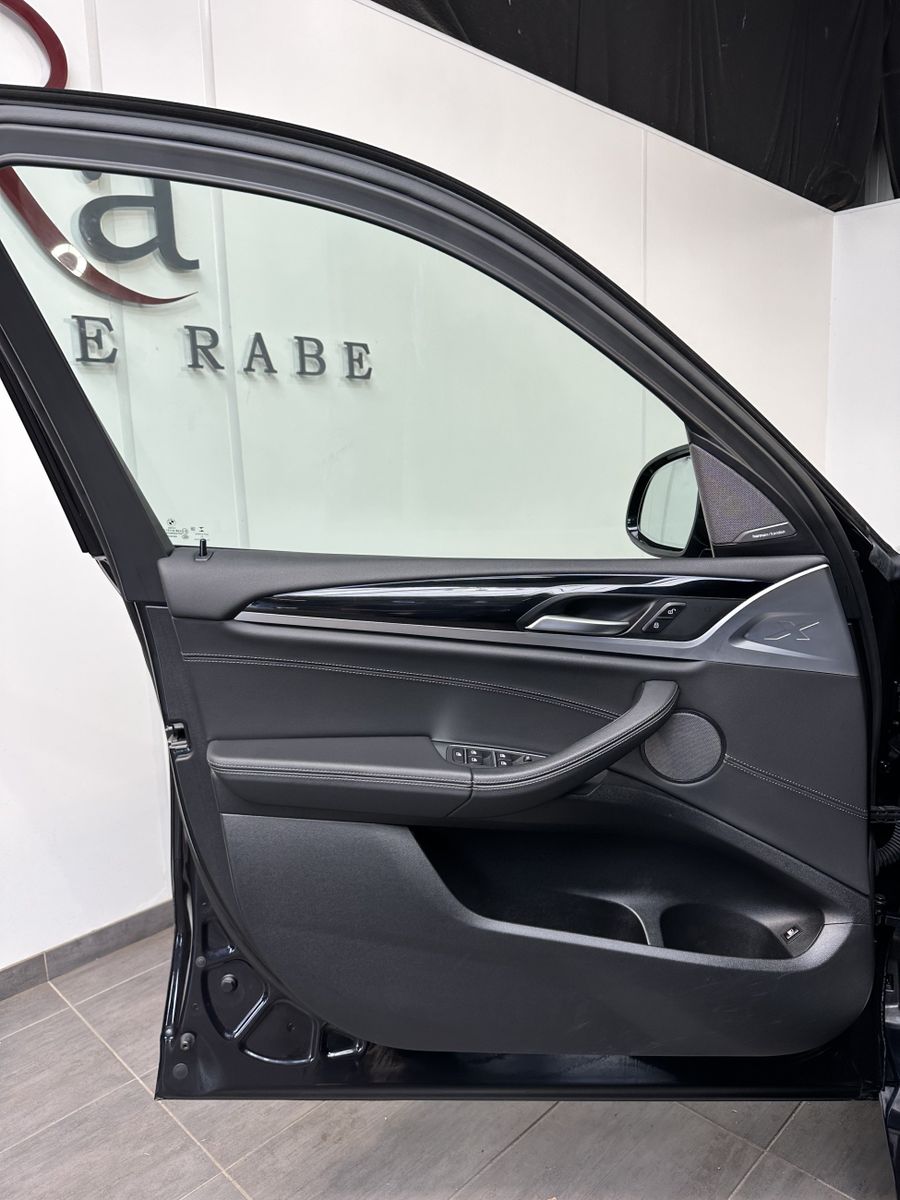 Fahrzeugabbildung BMW X3 xDrive30e M-Sport NAV+LED+H&K+21ZOLL+WLAN+VC