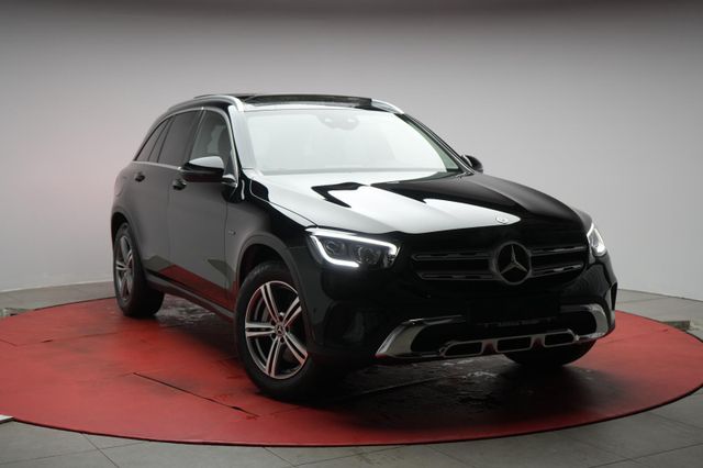 Mercedes-Benz GLC 300 e 4Matic 9G Navi/Distronic/Kamera/Virtua