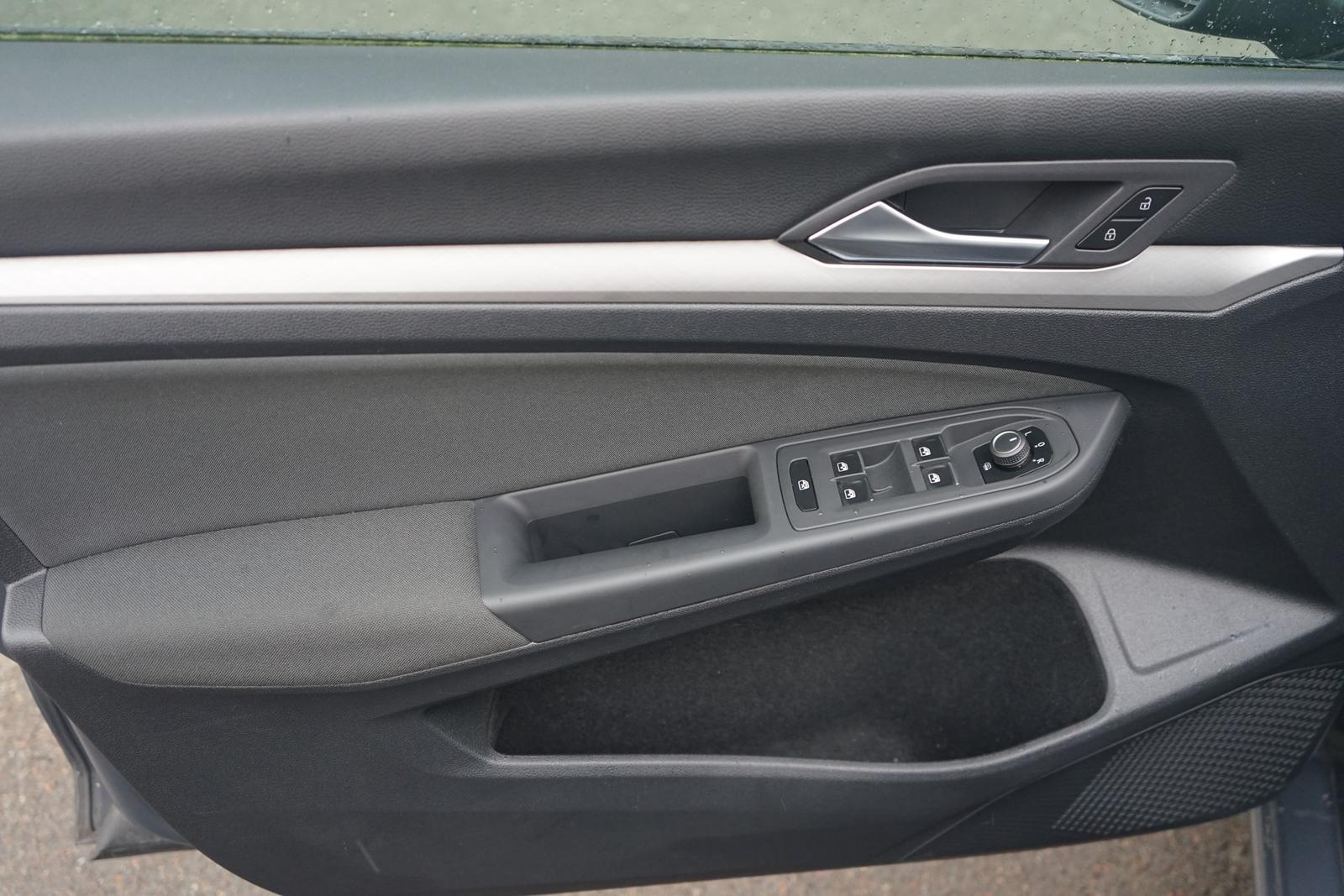 Volkswagen Golf VIII Variant 1.5 eTSI DSG LED Navi ACC PDC, миниатюра 21