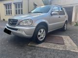 Mercedes-Benz ML 270 CDI - - Mercedes ML 270 SUV