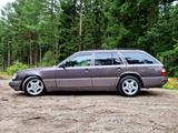 Mercedes-Benz E 230 - Mercedes-Benz E 230: Kombi