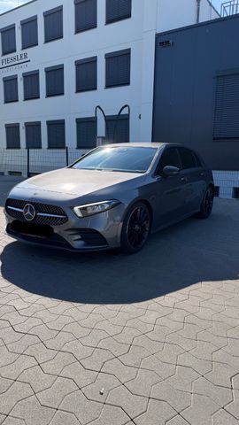 MERCEDES-BENZ A 220 4MATIC DCT -