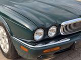 Jaguar XJ8 4.0 V8 Sovereign SHZ|TEMPOMAT|SCHIEBEDACH - Jaguar XJ8 Gebrauchtwagen