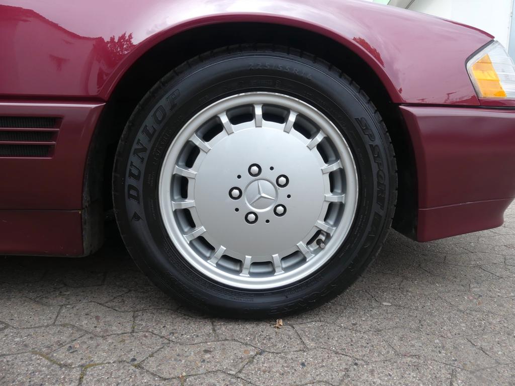 Mercedes-Benz SL 300