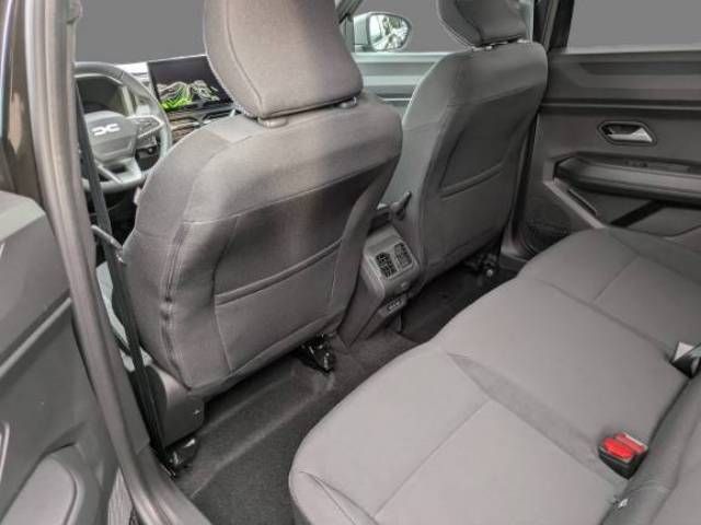 Fahrzeugabbildung Dacia Bigster Journey TCe 140