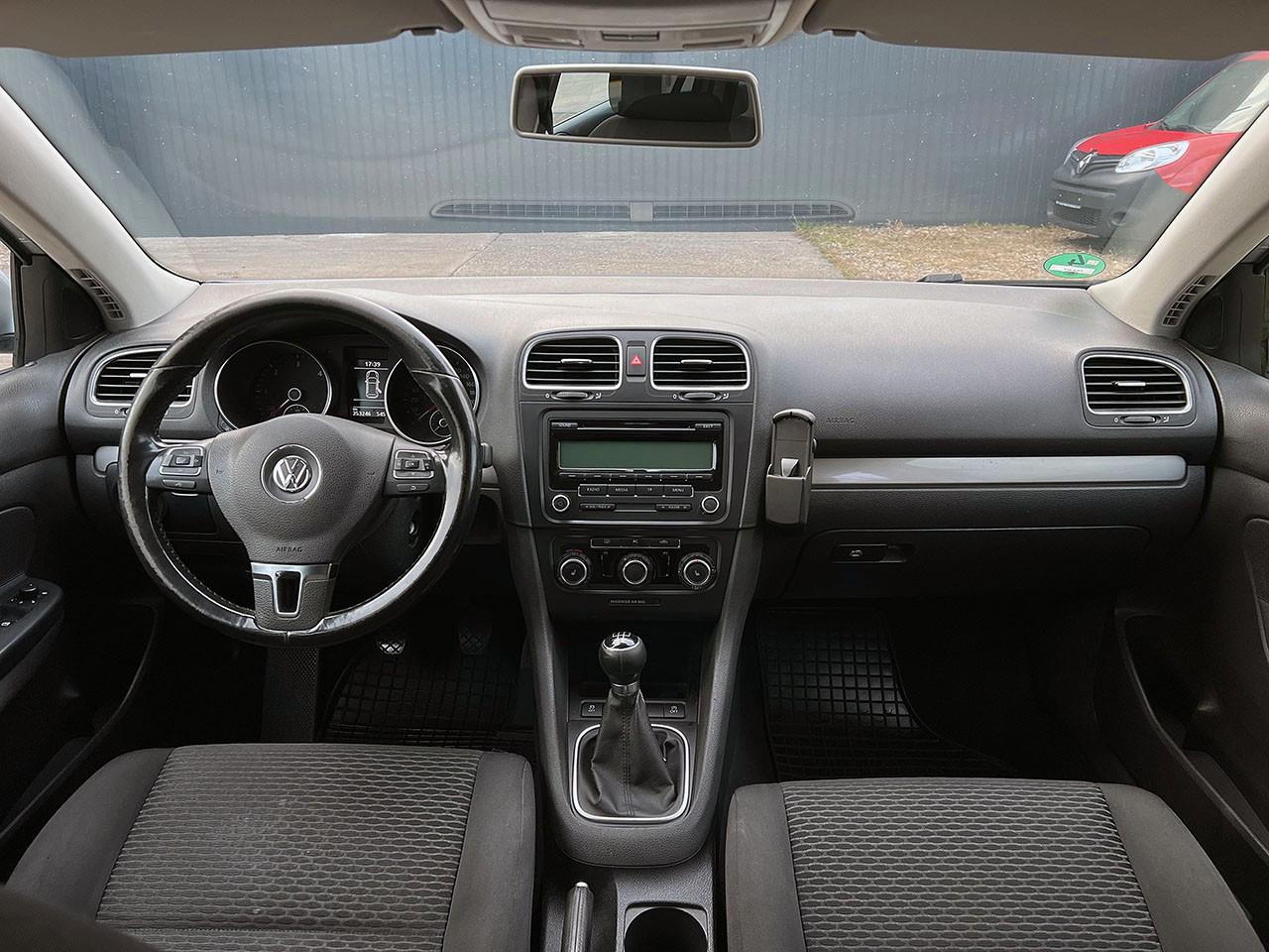 Volkswagen Golf 2011 — photo 10