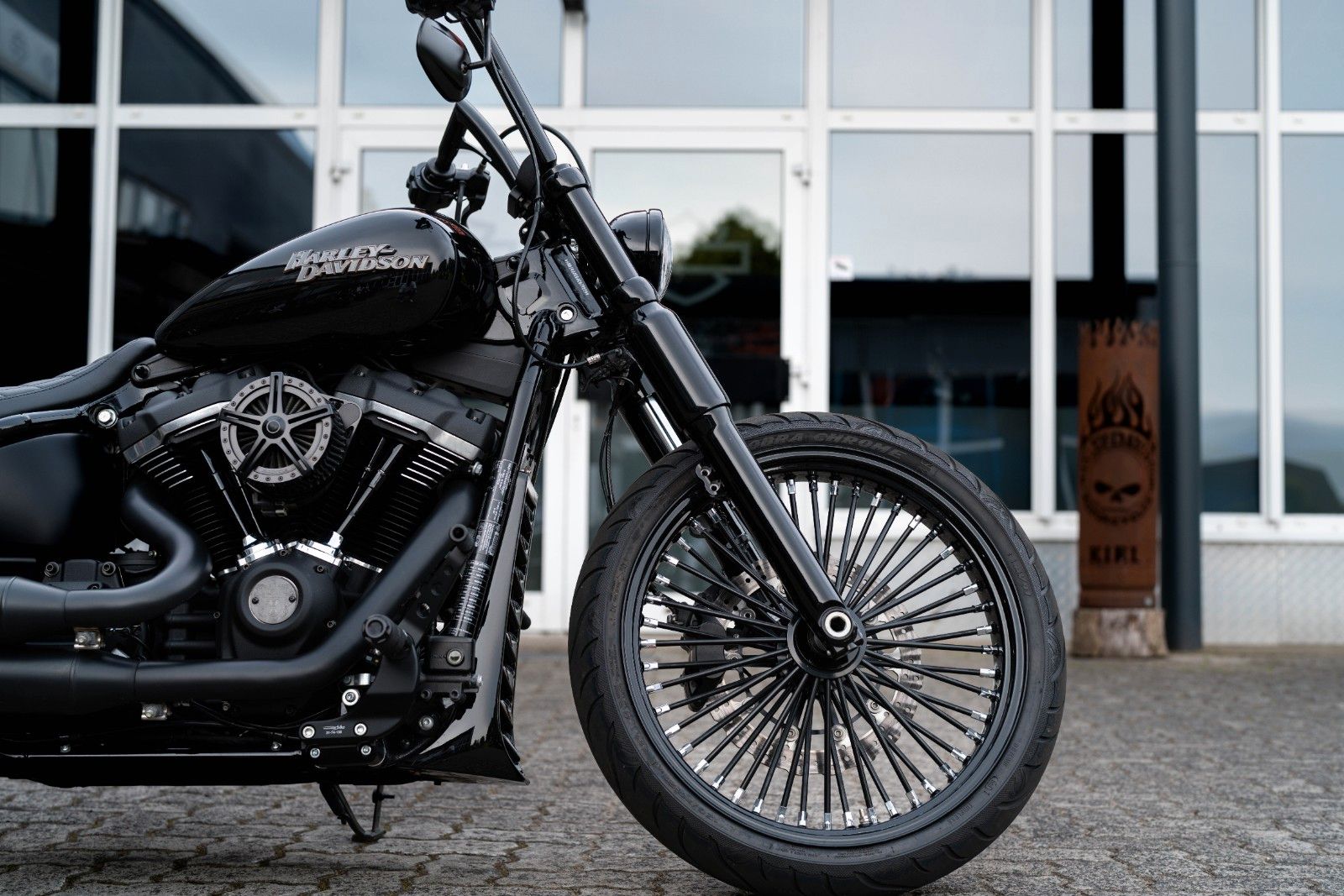 Fahrzeugabbildung Harley-Davidson FXBB STREET BOB SOFTAIL - MCJ - BIG SPOKE -