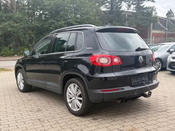 Volkswagen Tiguan - 10