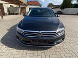 Volkswagen Passat Variant Elegance Navi.Kamera.84Tkm. - Gebrauchtwagen in Köthen (Anhalt)
