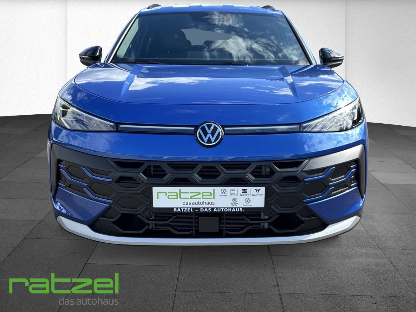 Fahrzeugabbildung Volkswagen T-Roc Style 1.5l eTSI DSG AHK+NAVI+IQ-Light