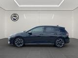 Volkswagen Golf VIII 1.5 eTSI OPF, R-Line, DSG - Tageszulassungen mit Benzin-Antrieb: Limousine