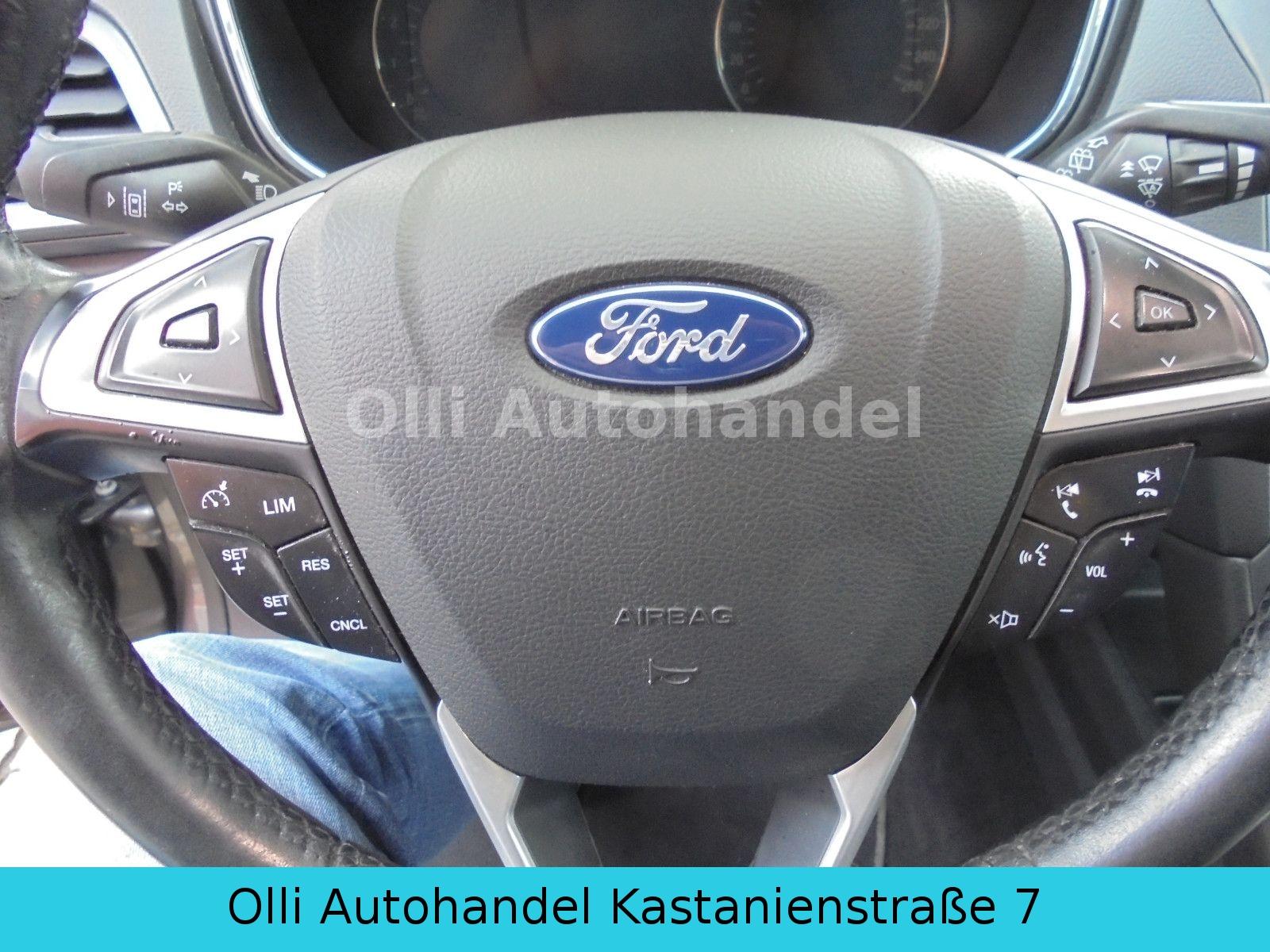 Ford Mondeo 2015 — photo 15