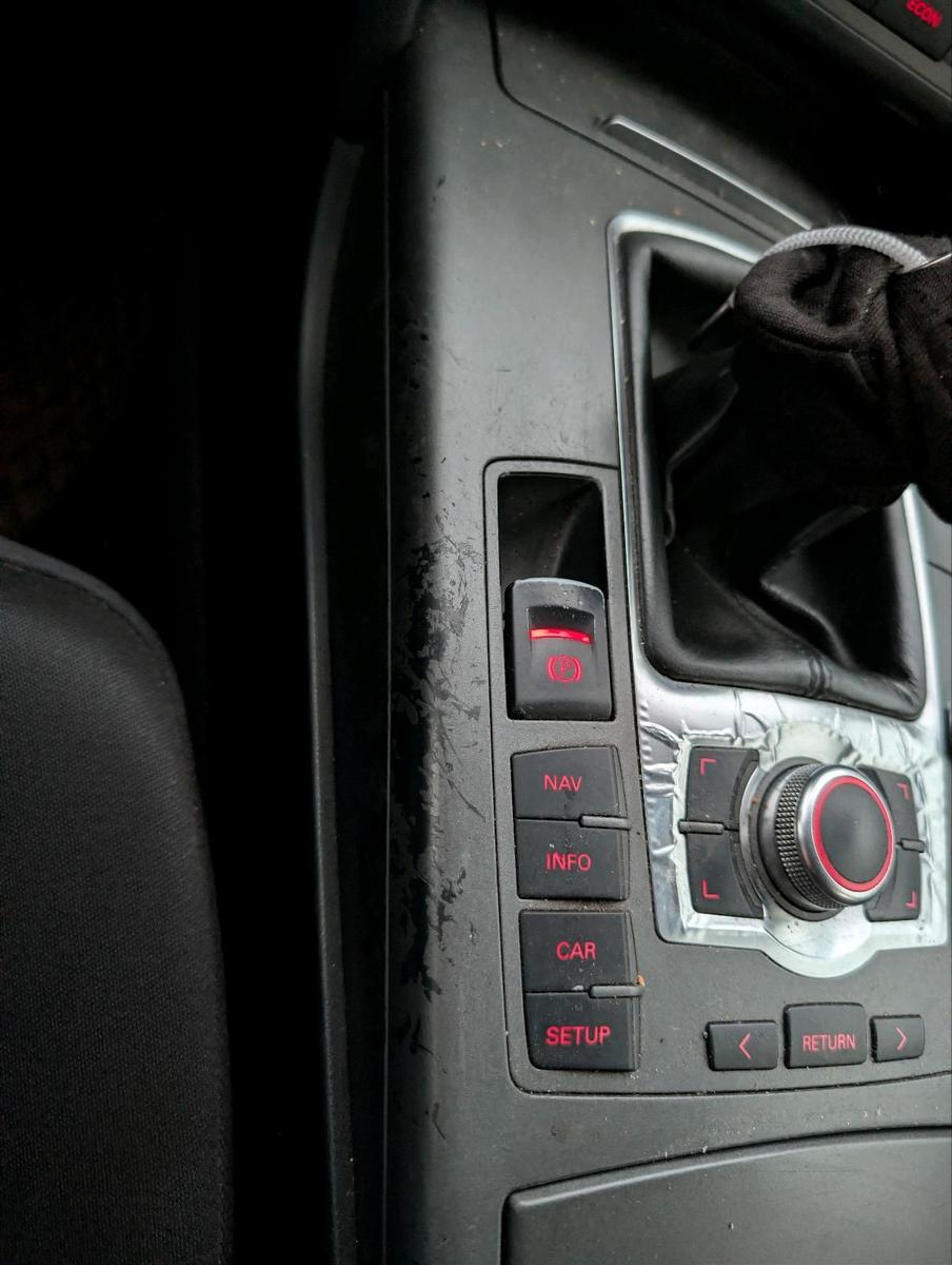 Audi A6 2005 — photo 13