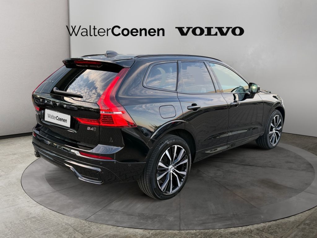 Volvo XC60 B4 D AWD Ultimate Dark Luftfahrwerk 360° foto 5
