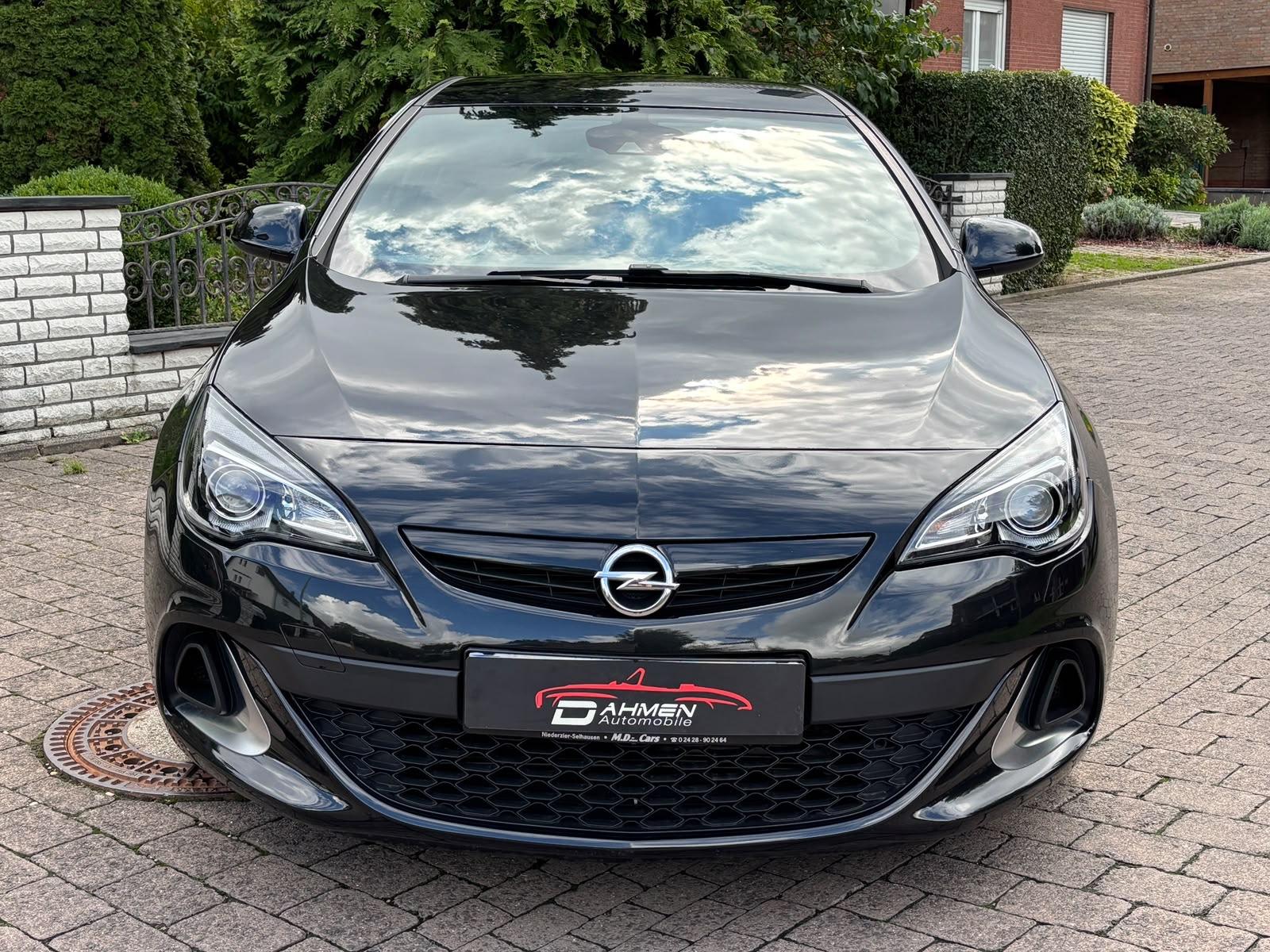 Opel Astra J GTC OPC 2.0 280ch - Carnet entretien - Sièges sport - Régulateur de vitesse - Suspension sport