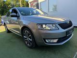 Skoda Octavia Lim. Edition Paket -2.Hand-S.heft-Xenon! - Skoda Octavia: Edition