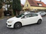 Opel Astra J Lim. 5-trg. Selection*Klima* - Opel Astra: J Selection