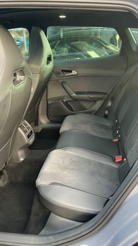 Fahrzeugabbildung Cupra Formentor 2.0 TSI VZ 333 PS , 4Drive , PANO, LED