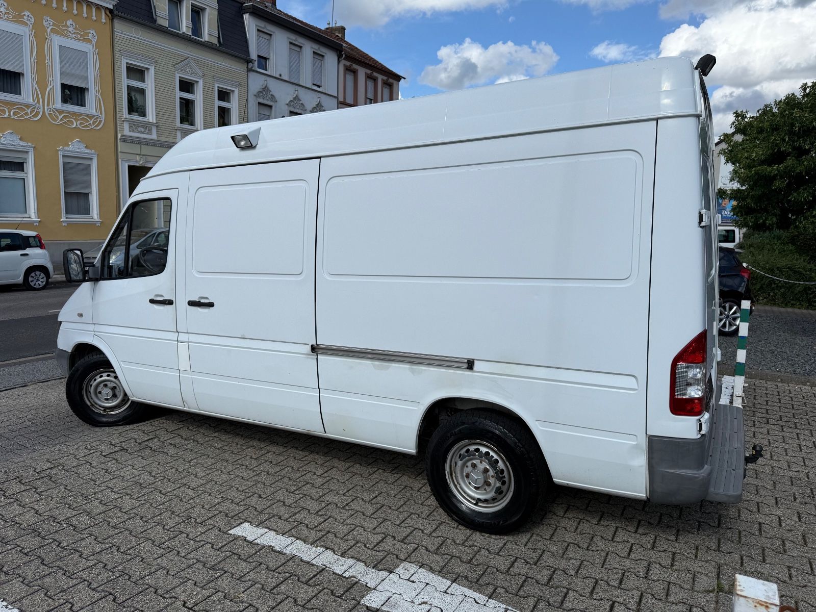 Fahrzeugabbildung Mercedes-Benz Sprinter Camper AHK Nur 74.900 KM