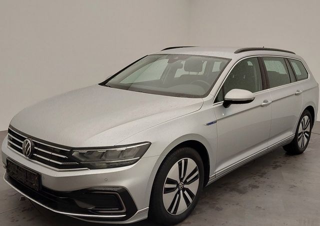 Volkswagen Passat Variant GTE 1,4TSi DSG Klima SHZ Navi AHK