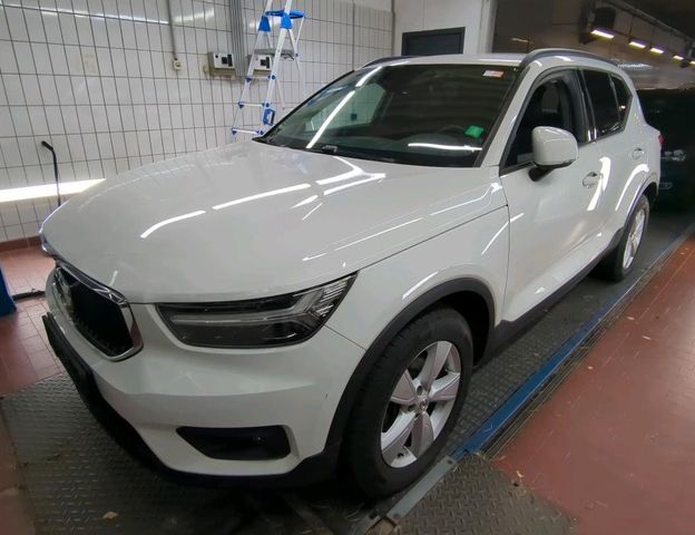 Volvo XC 40 D3 AUT LED NAVI SHZ  TP MFL WSS-HEIZ PDC