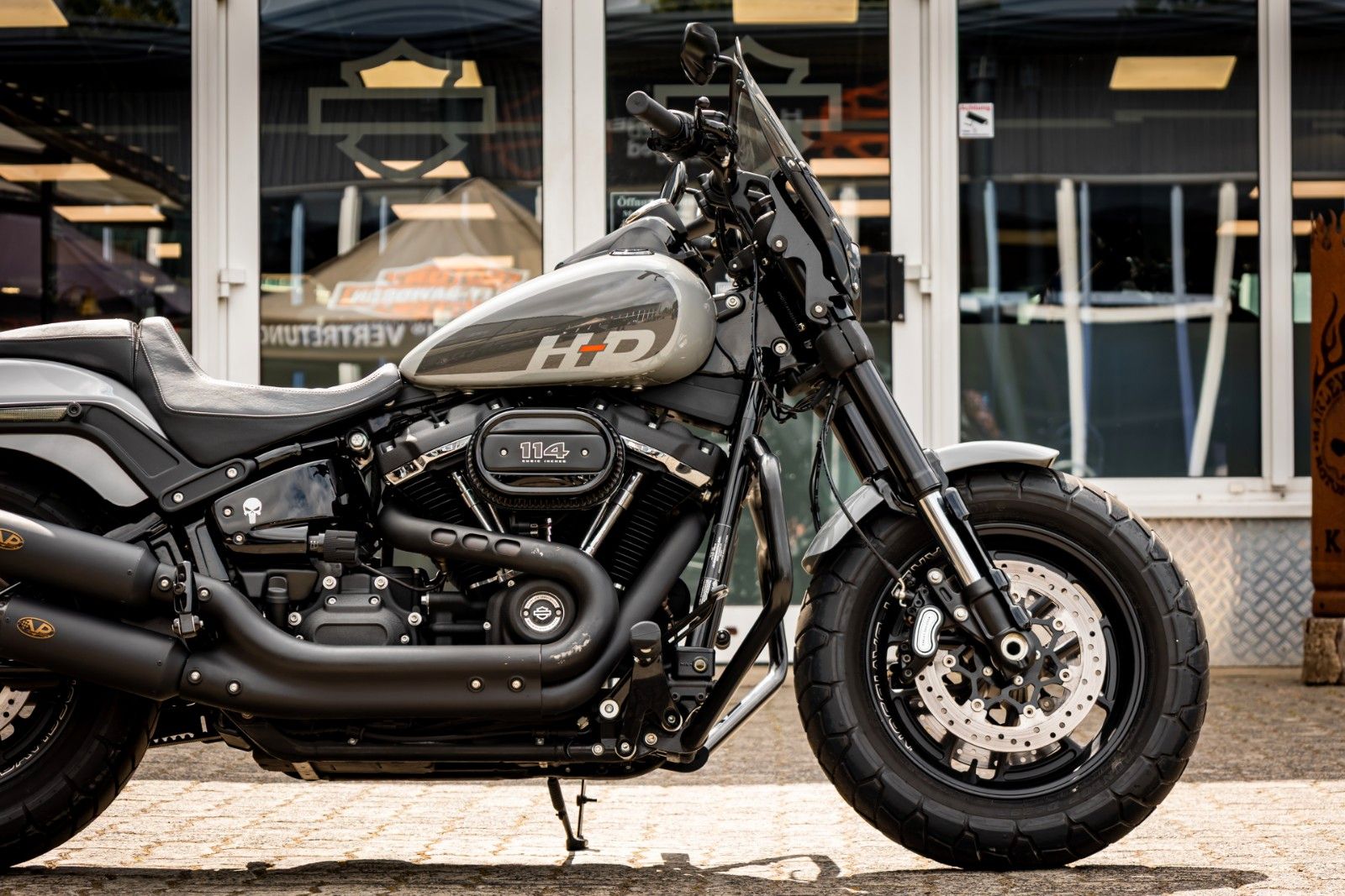 Fahrzeugabbildung Harley-Davidson FXFBS Fat Bob 114 CUI Softail - V PERFORMANCE -