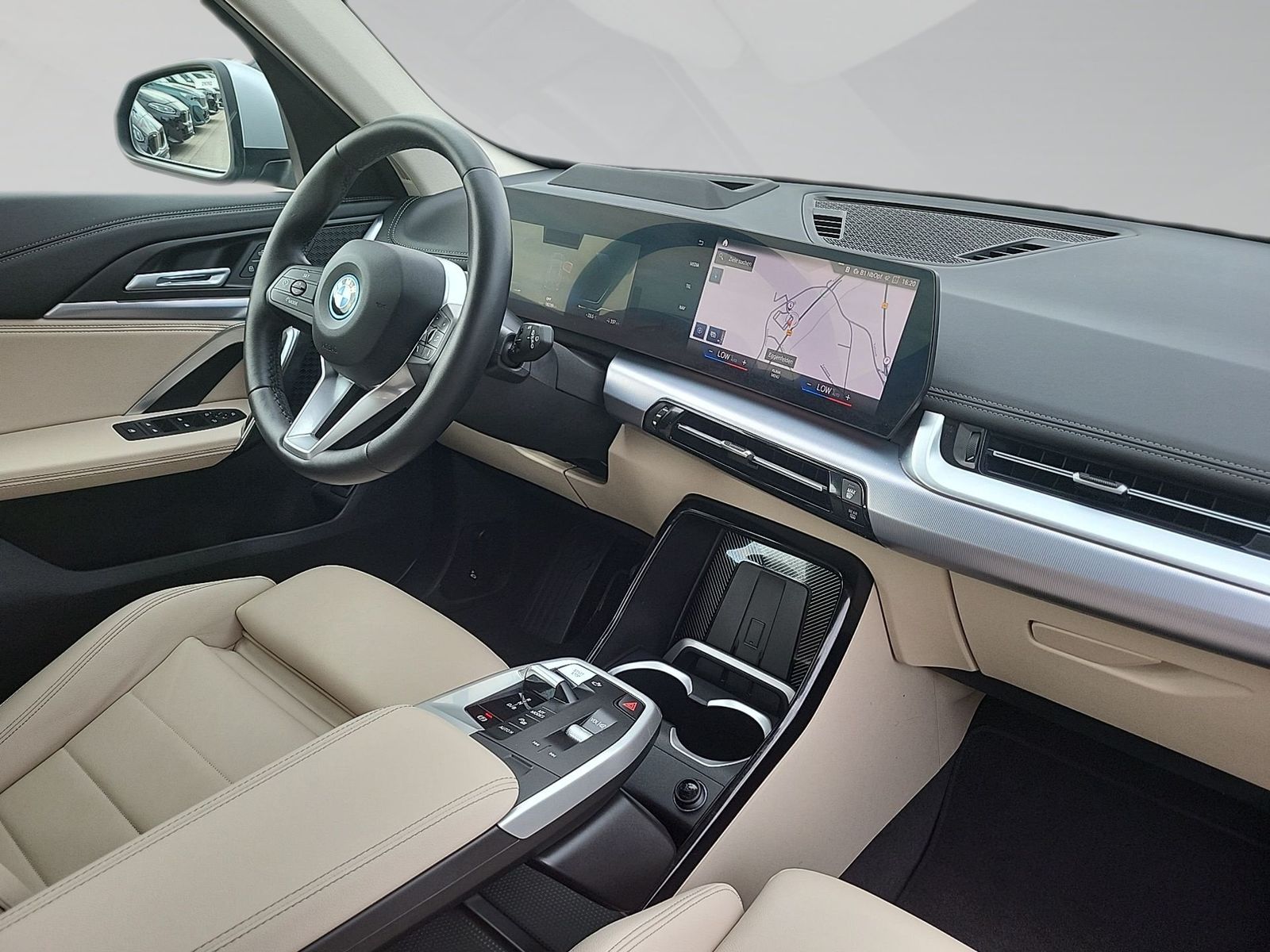 BMW IX1 xDrive30 xLine LED AHK HeadUp 360° KeyLess foto 5