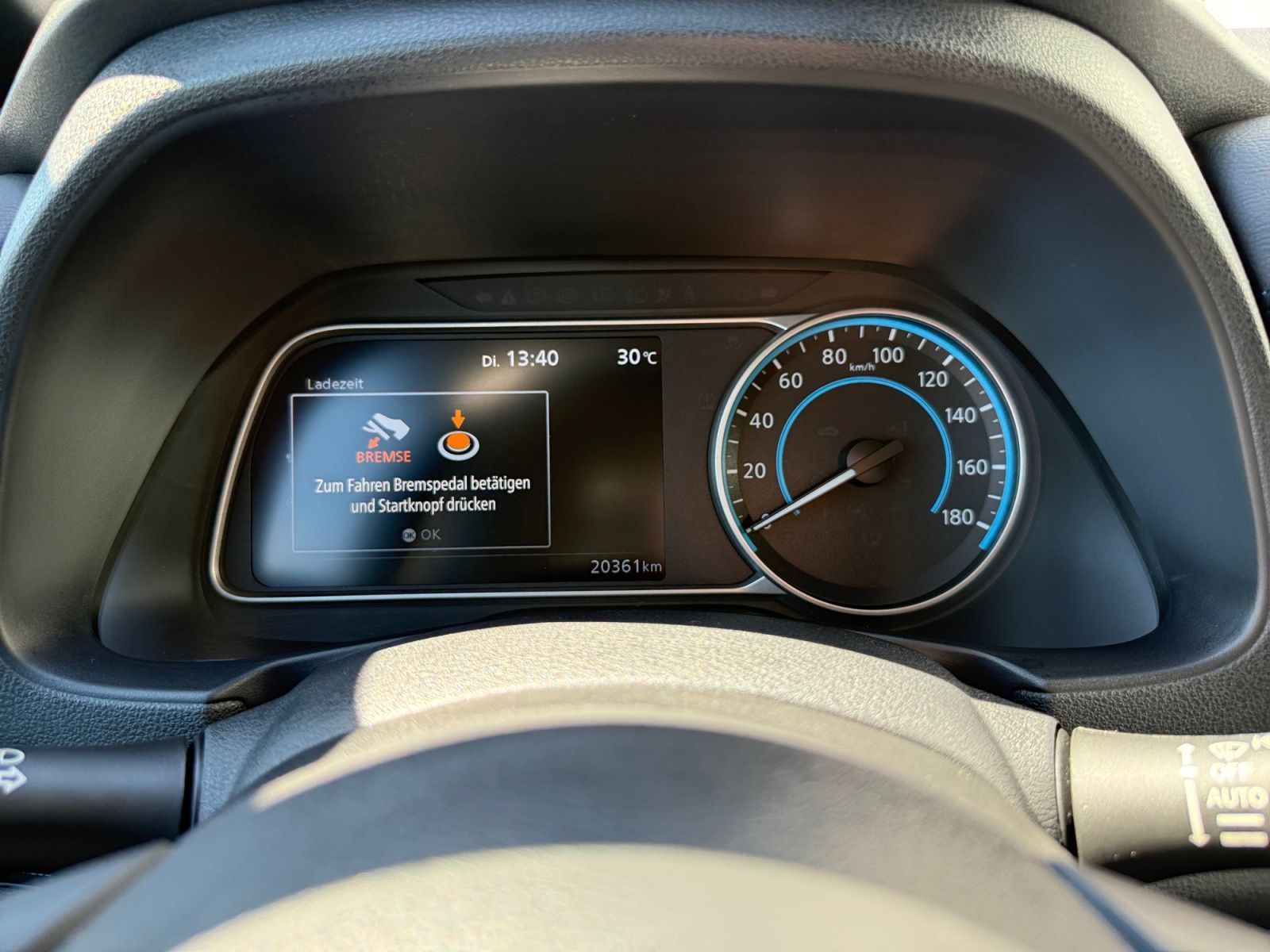 Fahrzeugabbildung Nissan Leaf ZE1 40kWh 360º*ACC*CARPLAY