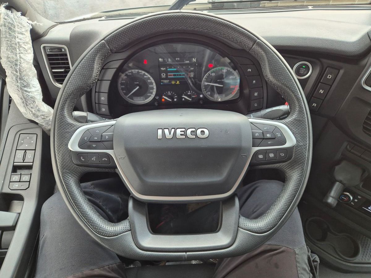 Fahrzeugabbildung Iveco X-Way 530 6x2 Palfinger PK 20.501L TEC3 Navi