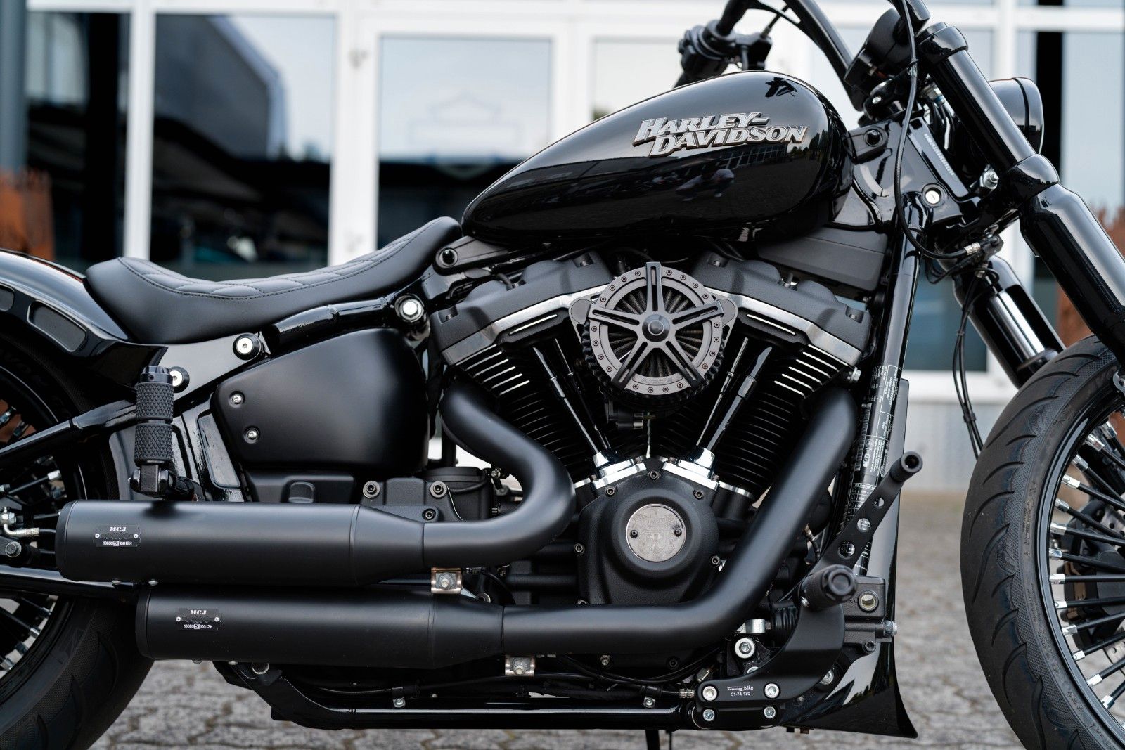 Fahrzeugabbildung Harley-Davidson FXBB STREET BOB SOFTAIL - MCJ - BIG SPOKE -