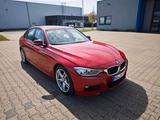 BMW 320d M-Paket ab Werk | Nur 77 tkm - BMW 320 mit Diesel-Antrieb: Limousine, Paket
