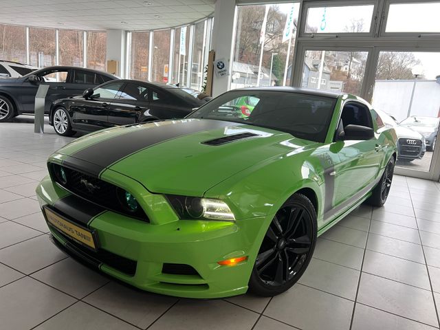 Ford Mustang 5.0 GT V8 BOSS 302 Sondermodell