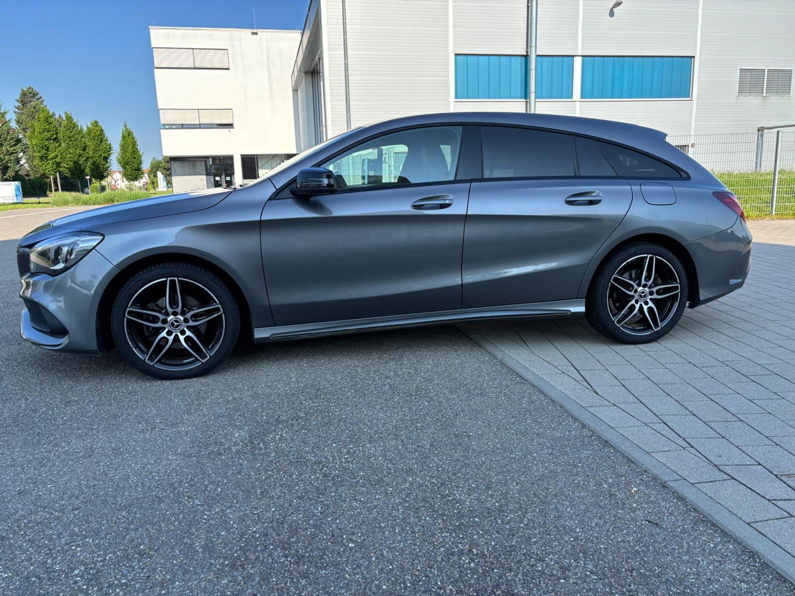 Mercedes-Benz CLA 200cdi/d*AMG Line*LED*KAMARA*Spor*Keyles*E-H