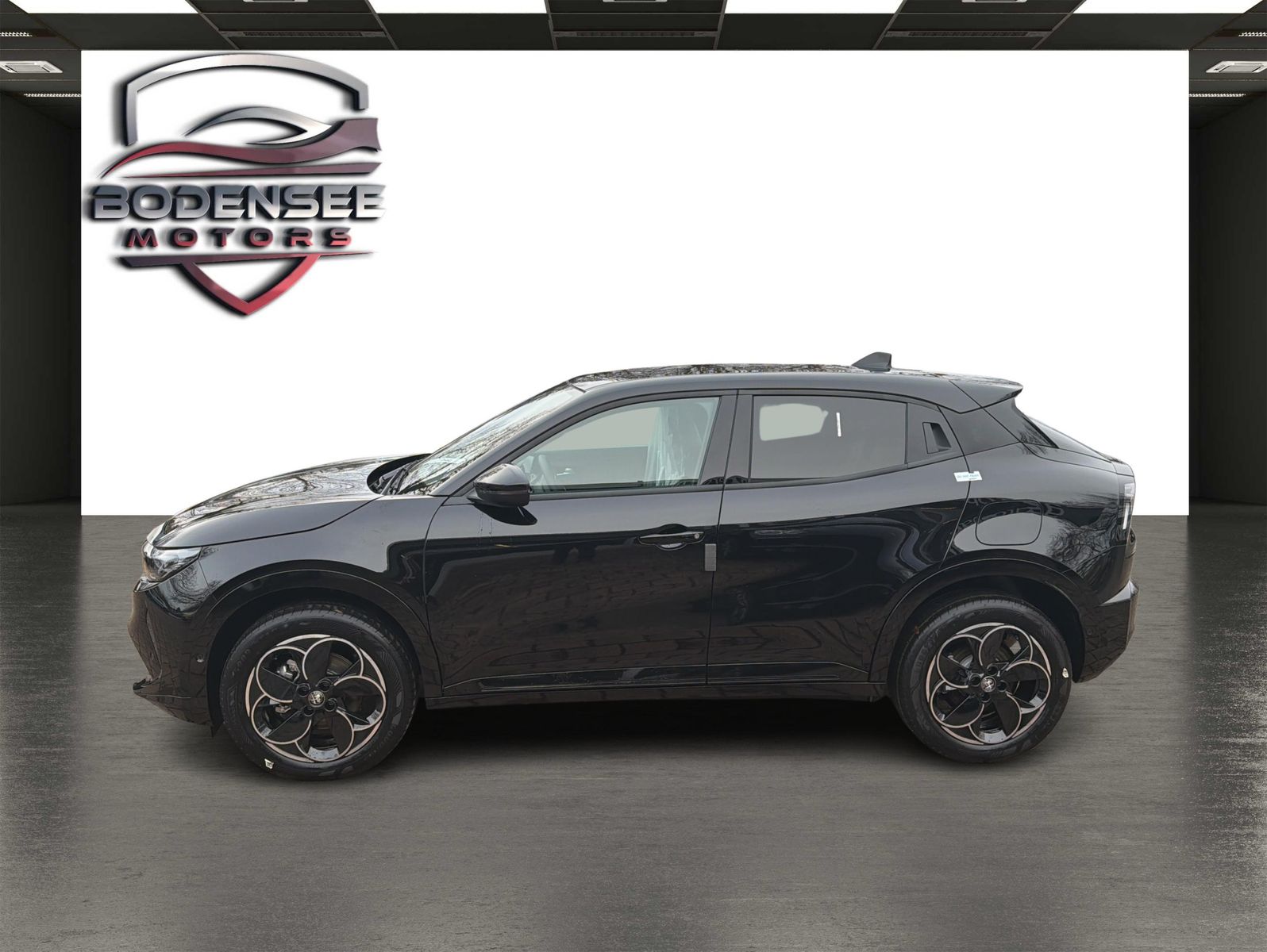 Fahrzeugabbildung Alfa Romeo Junior Ibrida 1.2 VGT 48V-Hybrid 107 kW Q4