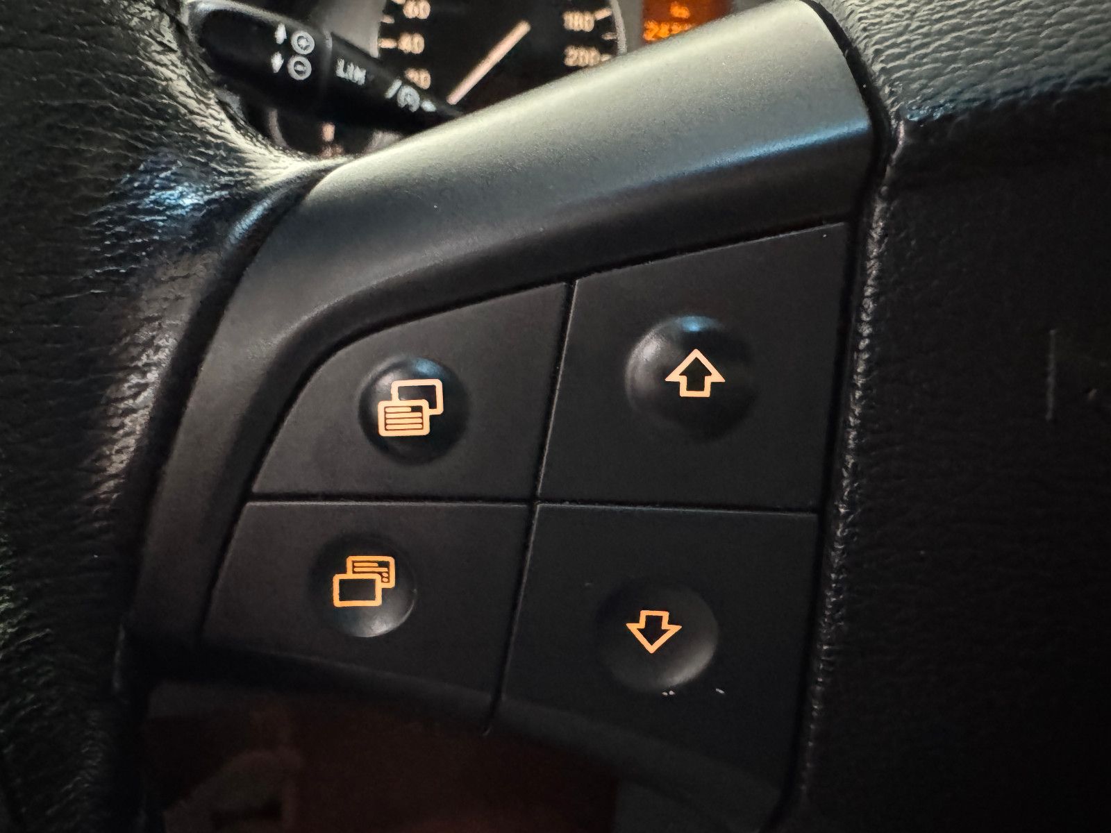 Fahrzeugabbildung Mercedes-Benz B 200 CDI AUTOMATIK SPORTPAKET BI-XENON KAMERA