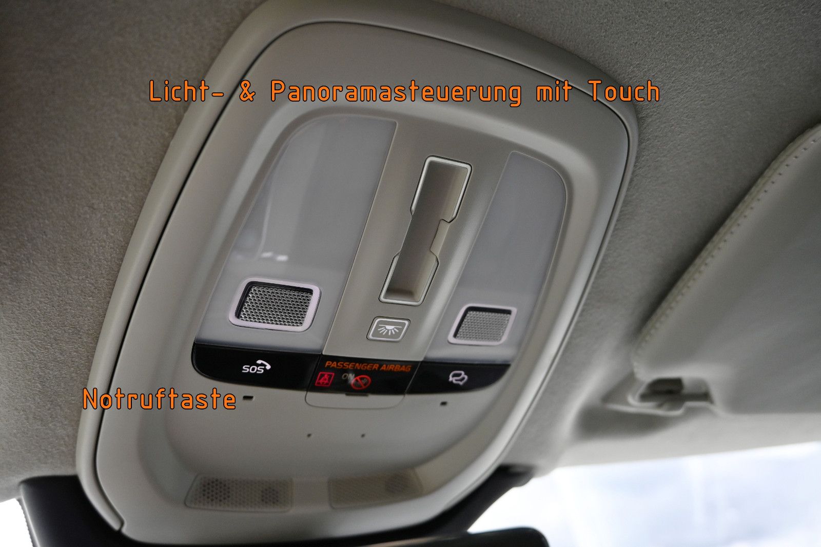 Fahrzeugabbildung Volvo XC90 T8 AWD Re Ultimate Bright °B&W°FOUR-C°VOLL!
