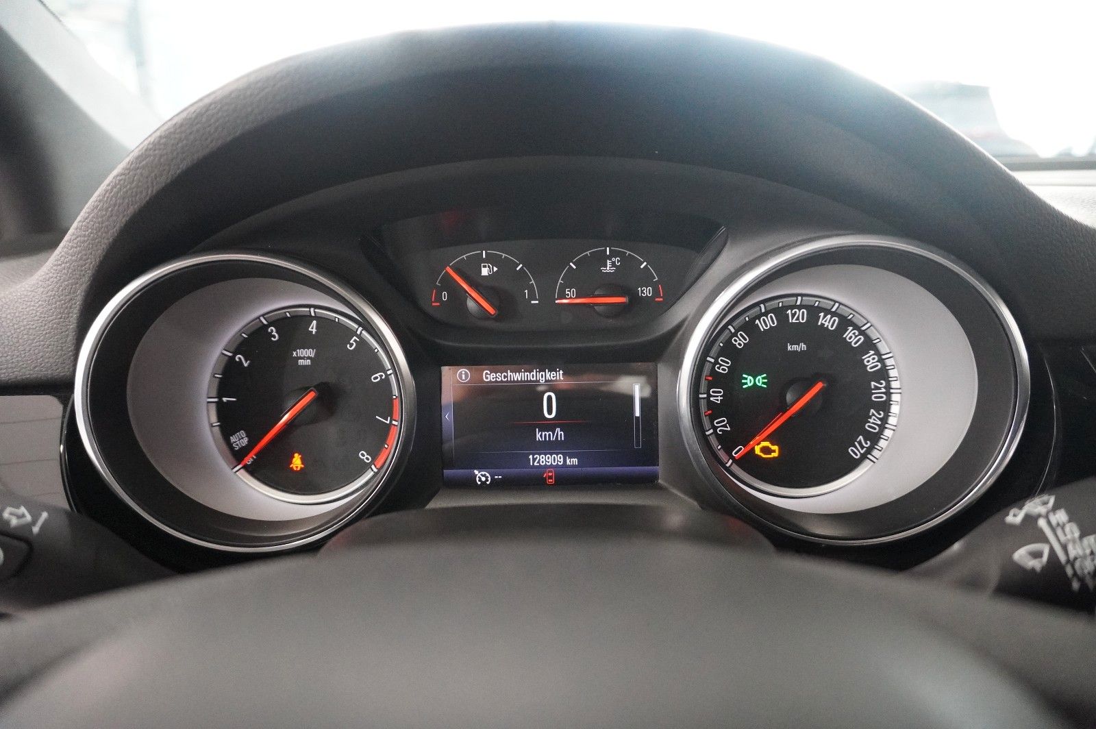 Fahrzeugabbildung Opel Astra K ST 1.6T INNOV. AHK/MATRIX/KAMERA/NAVI/SH