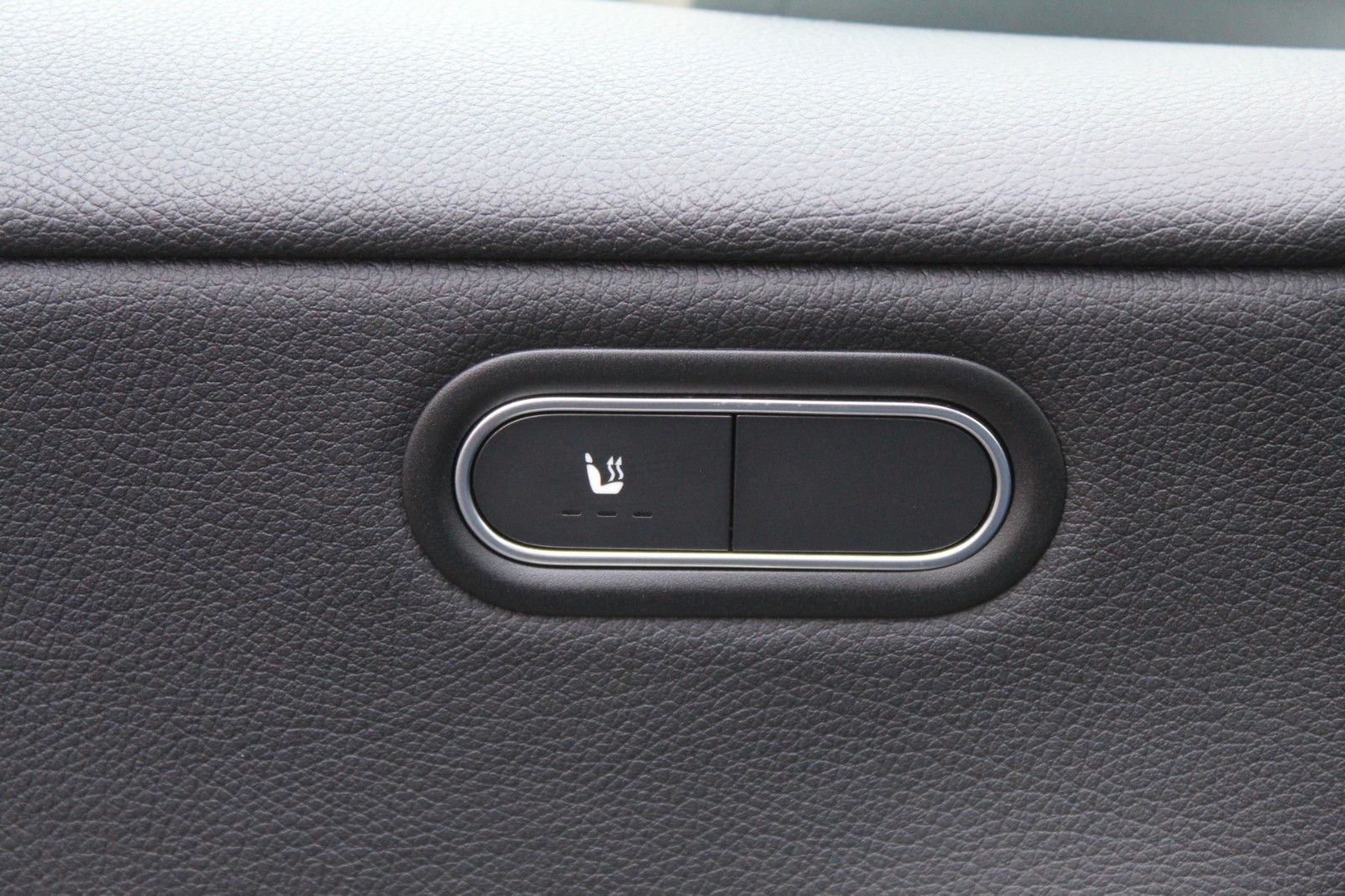 Fahrzeugabbildung Mercedes-Benz Lim A 200 Style 4Matic  Allrad*Navi*AHK