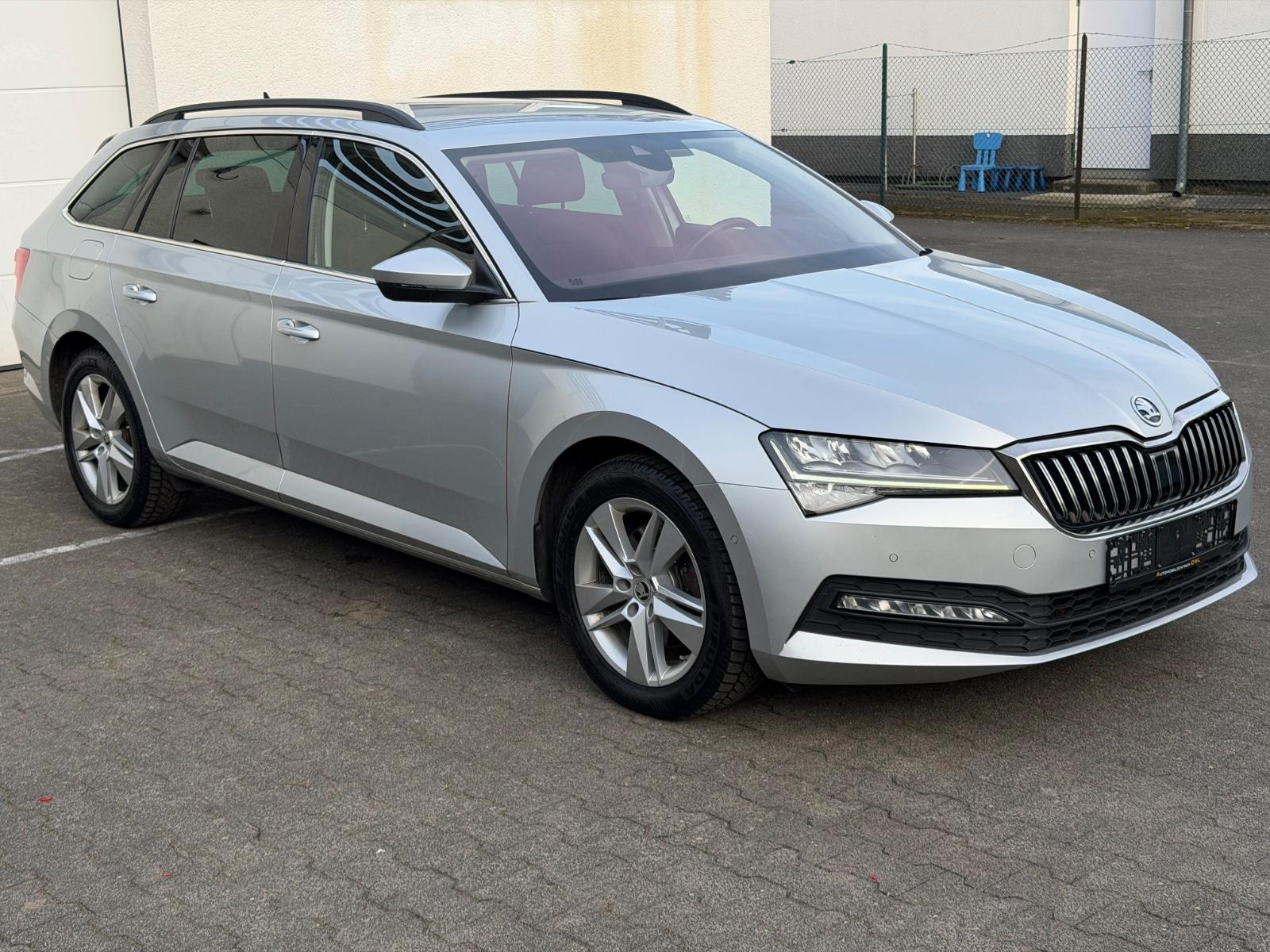 Skoda Superb Combi Ambition 4x4 VIRTUAL|ACC|AHK|R.KAM
