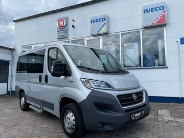 Fahrzeugabbildung Fiat Ducato 150 L1H1 9 Sitze Rollstuhlrampe Klima uvm