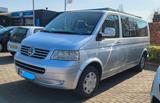 Volkswagen T5 Caravelle - gebrauchte VW T5 Caravelle aus dem Jahr 2006