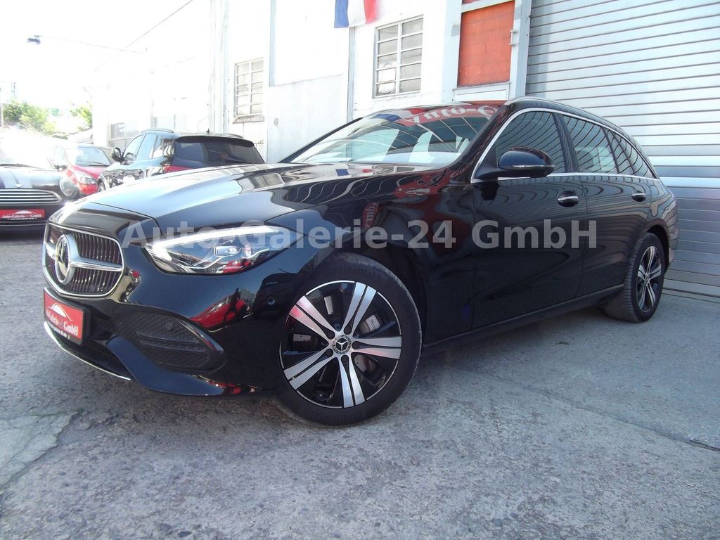 Image of Mercedes-Benz C 300