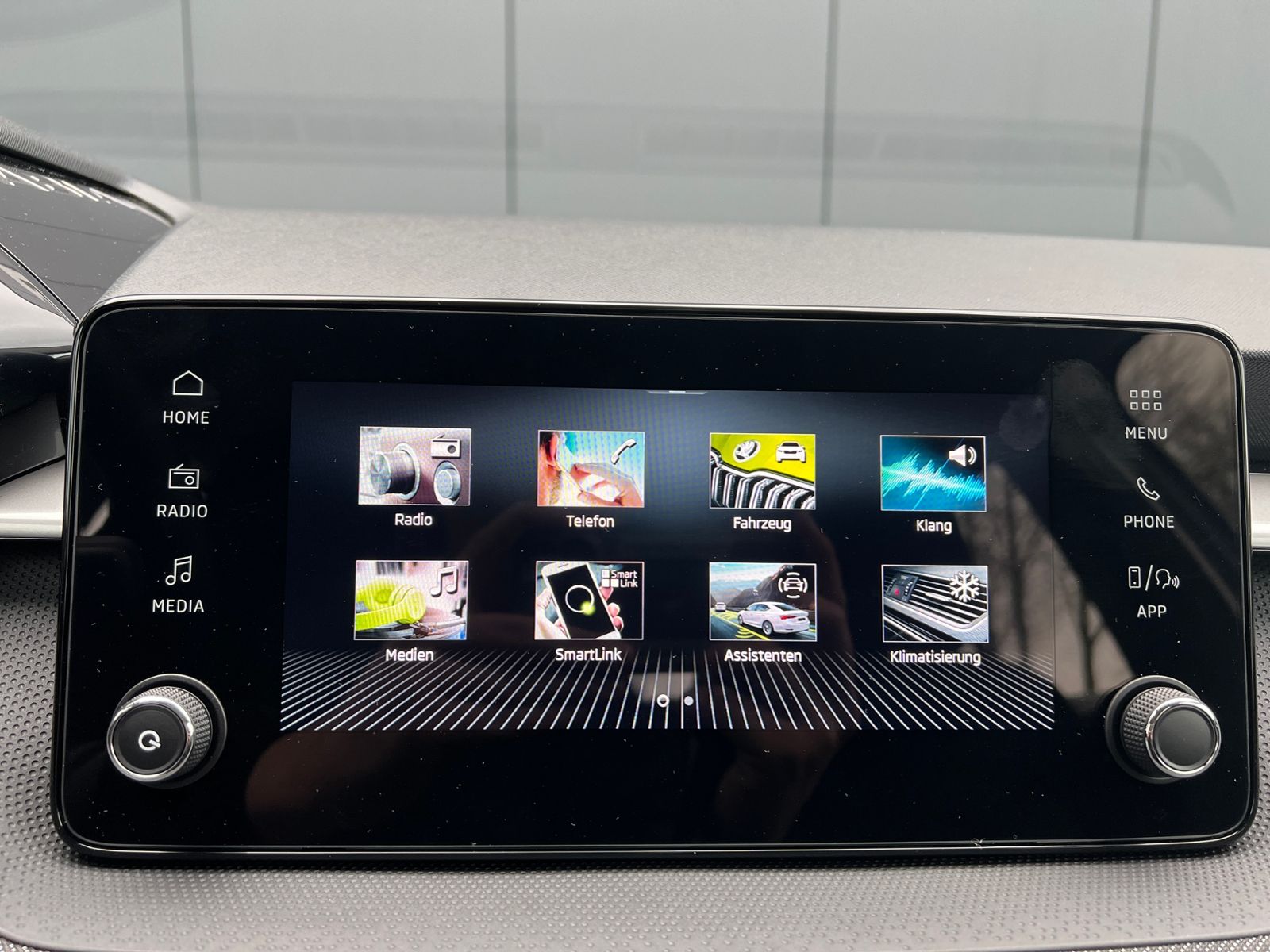 Fahrzeugabbildung SKODA Fabia Selection Edition 130 1.0 TSI DSG *Garanti