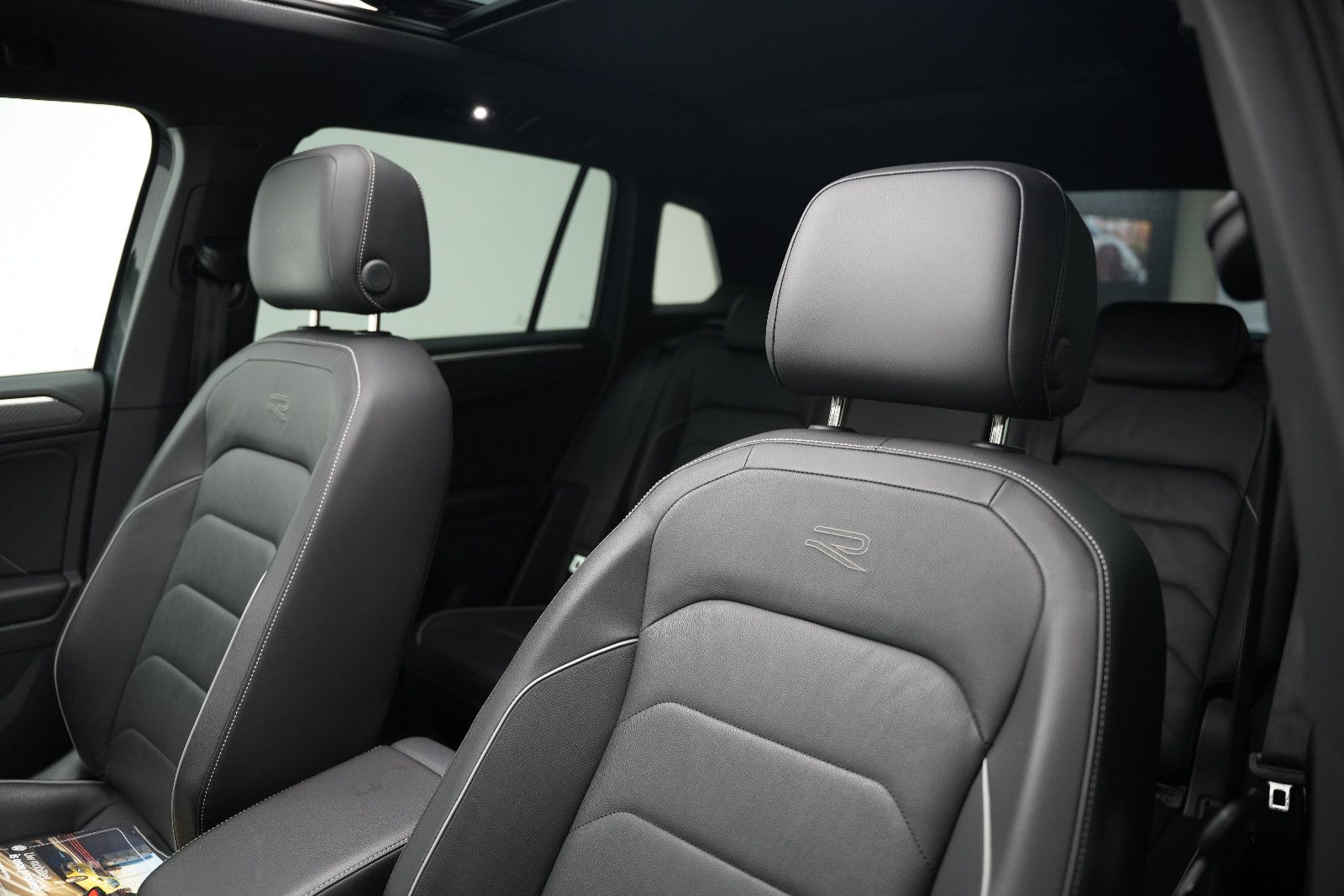 Fahrzeugabbildung Volkswagen Tiguan R-Line Hybrid *Panorama*360°Kam*Virtual