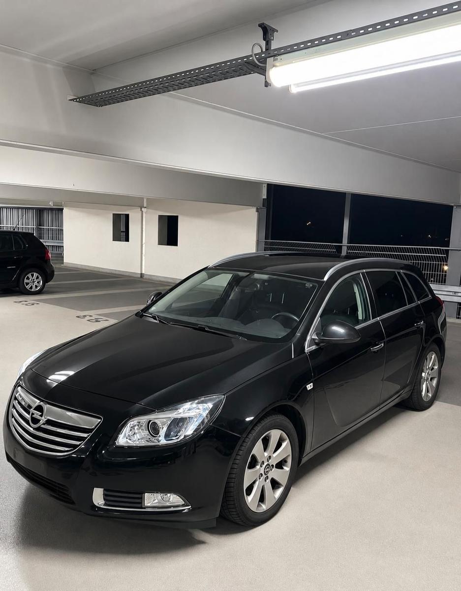 Opel Insignia 2014 — interior