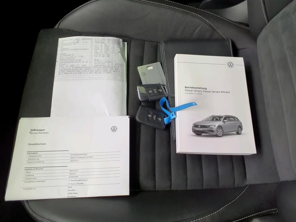 Volkswagen Passat Variant Elegance 2.0 TDI DSG RFK*PDC*Temp