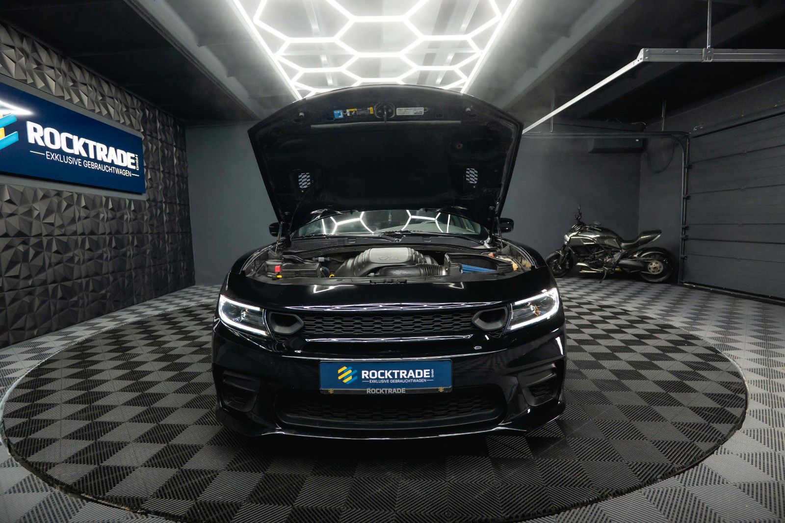 Fahrzeugabbildung Dodge Charger 5.7 V8 HEMI R/T DAYTONA Performance