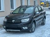 Dacia Logan MCV II Kombi Stepway.Autom.Navi.kamera. - Dacia Logan Gebrauchtwagen in Berlin